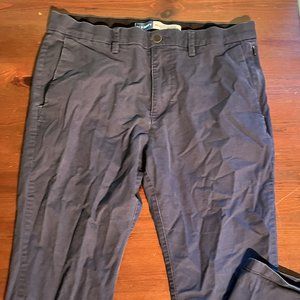 Old Navy Mens chinos in navy blue size 32x30